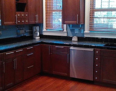 1201 E 35th Street - Photo Thumbnail 6