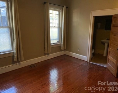 1201 E 35th Street - Photo Thumbnail 16