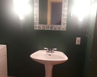 1201 E 35th Street - Photo Thumbnail 9
