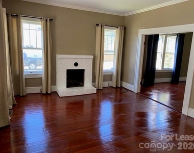 1201 E 35th Street - Photo Thumbnail 13