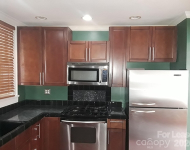 1201 E 35th Street - Photo Thumbnail 5