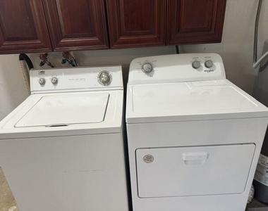 860 Nw 65th Avenue - Photo Thumbnail 30