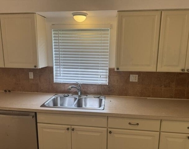 860 Nw 65th Avenue - Photo Thumbnail 11