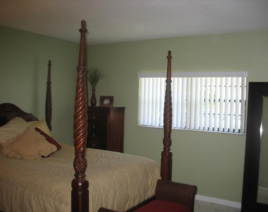 1805 Richard Lane - Photo Thumbnail 5