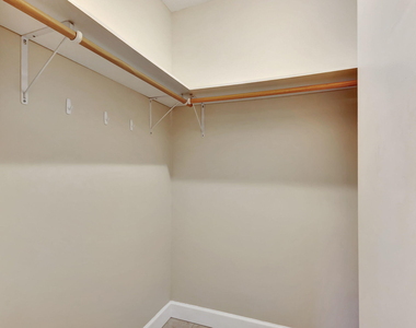 13814 Yarmouth Drive - Photo Thumbnail 8
