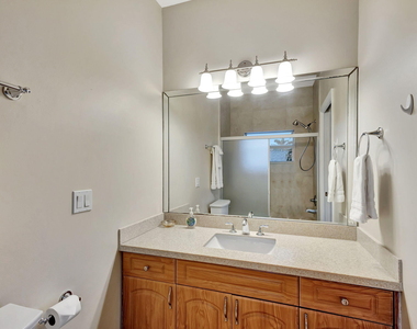 13814 Yarmouth Drive - Photo Thumbnail 10