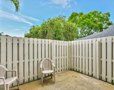 13814 Yarmouth Drive - Photo Thumbnail 2