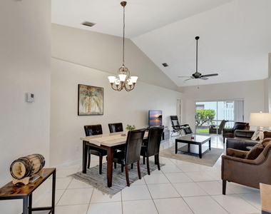 13810 Yarmouth Drive - Photo Thumbnail 10