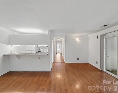 9535 University Terrace Drive - Photo Thumbnail 12