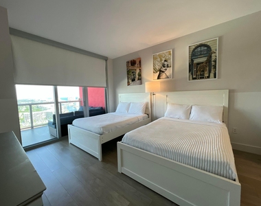 2600 E Hallandale Beach Boulevard - Photo Thumbnail 7