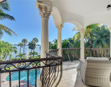 1320 S Lakeside Drive - Photo Thumbnail 40