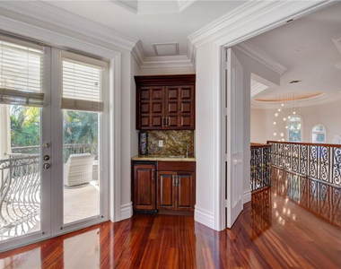 1320 S Lakeside Drive - Photo Thumbnail 35