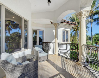 1320 S Lakeside Drive - Photo Thumbnail 41