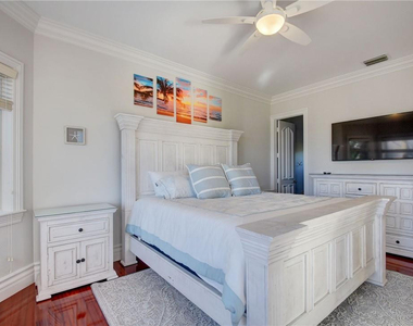 1320 S Lakeside Drive - Photo Thumbnail 43