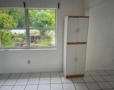 231 Sw 8th Street - Photo Thumbnail 11