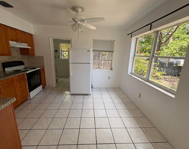 231 Sw 8th Street - Photo Thumbnail 7