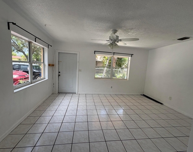 231 Sw 8th Street - Photo Thumbnail 3