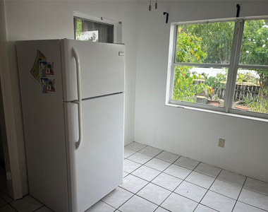 231 Sw 8th Street - Photo Thumbnail 10