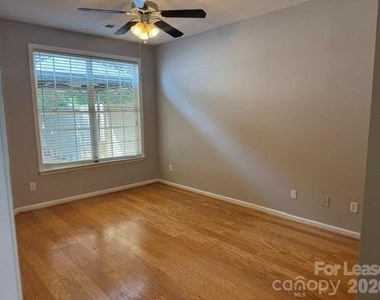 126 Marshland Lane - Photo Thumbnail 9