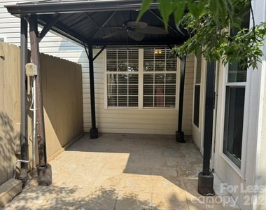 126 Marshland Lane - Photo Thumbnail 7
