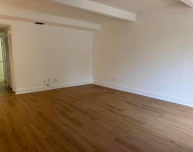 1245 S Flagler Avenue - Photo Thumbnail 22