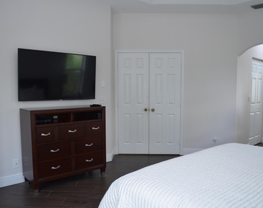 9242 Olmstead Drive - Photo Thumbnail 13