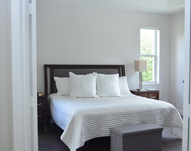 9242 Olmstead Drive - Photo Thumbnail 12