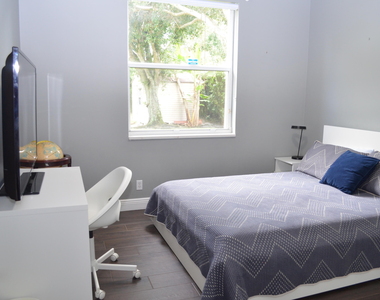 9242 Olmstead Drive - Photo Thumbnail 20