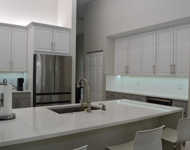 9242 Olmstead Drive - Photo Thumbnail 10