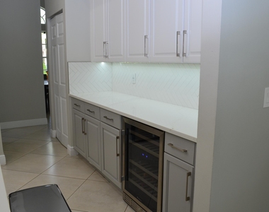 9242 Olmstead Drive - Photo Thumbnail 11