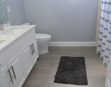 9242 Olmstead Drive - Photo Thumbnail 21
