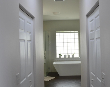 9242 Olmstead Drive - Photo Thumbnail 16