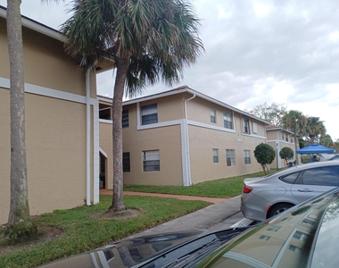 10036 Twin Lakes Drive - Photo Thumbnail 2