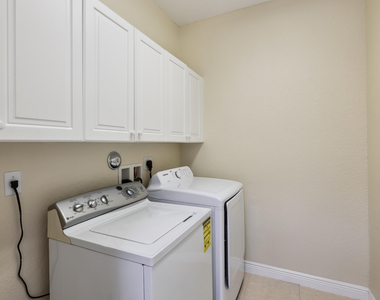 810 Nw 83rd Lane - Photo Thumbnail 19