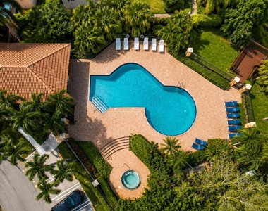 1710 Shoreside Circle - Photo Thumbnail 5