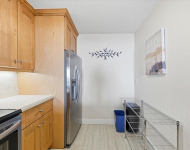 2929 S Ocean Boulevard - Photo Thumbnail 7