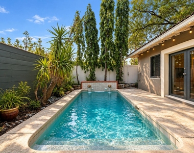 222 Se 16th Avenue - Photo Thumbnail 9