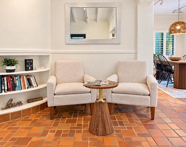 222 Se 16th Avenue - Photo Thumbnail 5