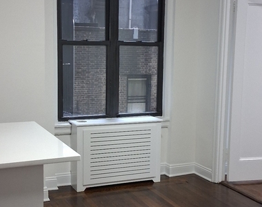 140 East 46th Street - Photo Thumbnail 8