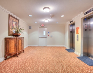 580 W Main - Photo Thumbnail 3