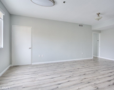 580 W Main - Photo Thumbnail 8