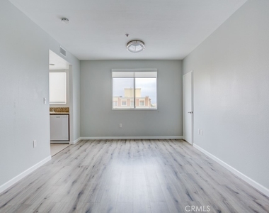 580 W Main - Photo Thumbnail 9