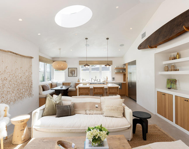 1361 Greenock Lane - Photo Thumbnail 8