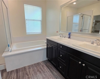 11916 Berlyn Dove Court - Photo Thumbnail 11