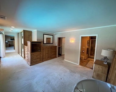 15451 Deerhorn Road - Photo Thumbnail 15
