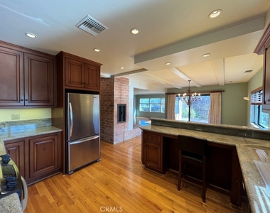 15451 Deerhorn Road - Photo Thumbnail 8
