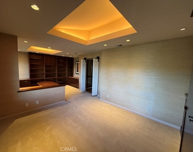 15451 Deerhorn Road - Photo Thumbnail 11