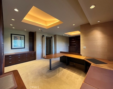 15451 Deerhorn Road - Photo Thumbnail 13