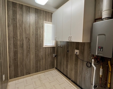 15451 Deerhorn Road - Photo Thumbnail 10