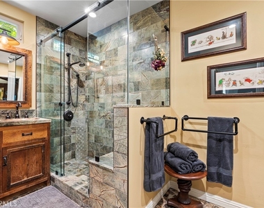 4416 Morella Avenue - Photo Thumbnail 34